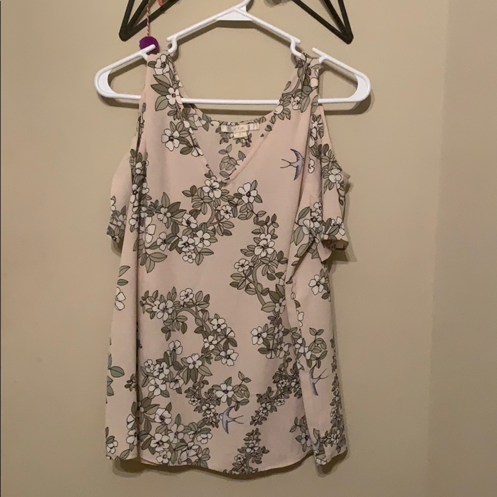 Floral print blouse